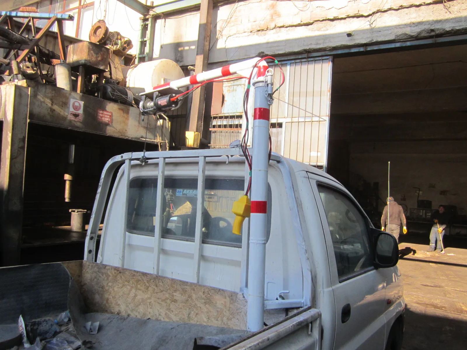 Kamyonet Kasa İçi Vinç